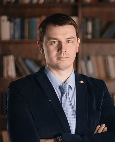 Антон Антипин